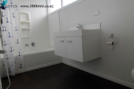 Photo of property in 39 Prestons Road, Redwood, Christchurch, 8051