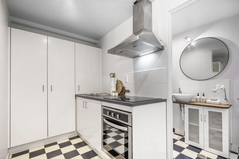 Photo of property in 250 Richmond Road, Clive, 4102