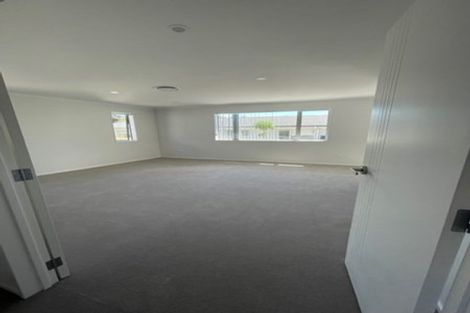 Photo of property in 30b Sorrel Crescent, Bucklands Beach, Auckland, 2012