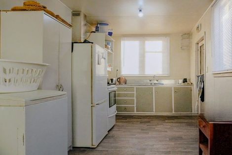 Photo of property in 33 Lister Crescent, Maraenui, Napier, 4110