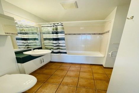 Photo of property in 5/21 Hewitts Road, Merivale, Christchurch, 8014