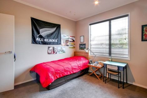 Photo of property in 67a Ferry Road, Clive, 4102