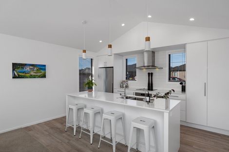 Photo of property in 18 Augusta Rise, Omokoroa, 3114