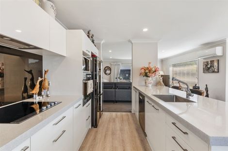 Photo of property in 5 Amoka Crescent, Parklands, Christchurch, 8083