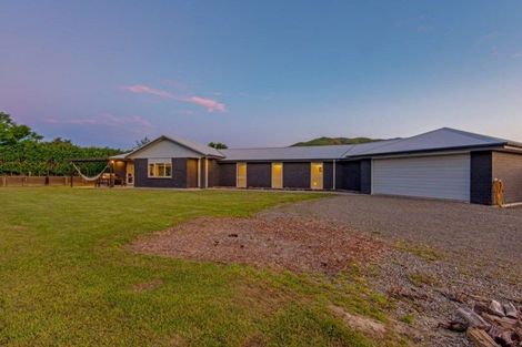 Photo of property in 69 Williams Road, Tokomaru, Palmerston North, 4474