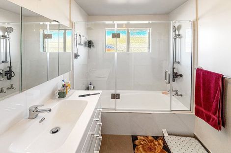 Photo of property in 48 Bournemouth Crescent, Aranui, Christchurch, 8061