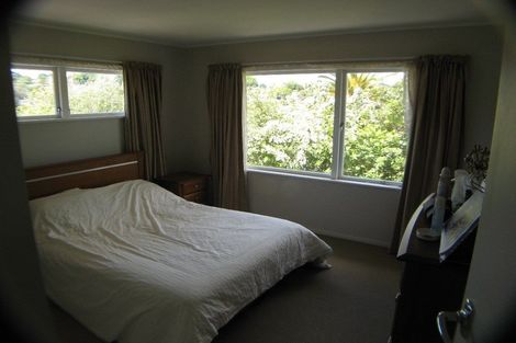 Photo of property in 19 Woodstock Road, Forrest Hill, Auckland, 0620