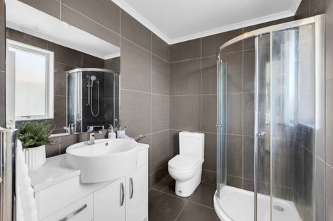 Photo of property in 15 Chalgrove Road, Huntington, Hamilton, 3210