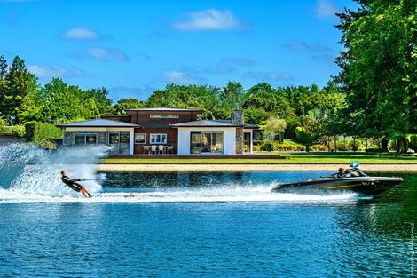 Photo of property in 28 Oakgrove Drive, Rangiora, 7400