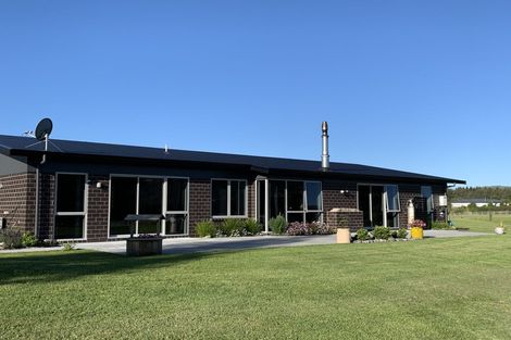 Photo of property in 24 Oakdale Drive, Kinloch, Taupo, 3377