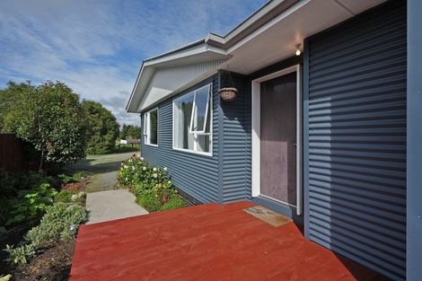 Photo of property in 37 Cross Street, Coalgate, 7673