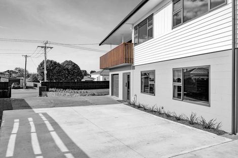 Photo of property in 35 Collins Street, Hawera, 4610