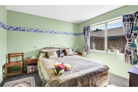 Photo of property in 4 Doncaster Place, Rangiora, 7400