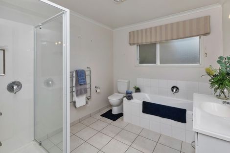 Photo of property in 14 Kensington Heights Rise, Kensington, Whangarei, 0112