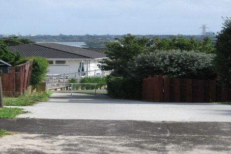 Photo of property in 35 Miramar Place, Pakuranga, Auckland, 2010