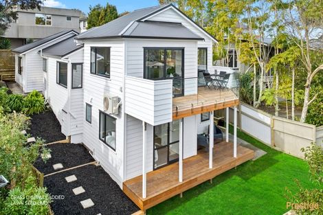 Photo of property in 2/21 Tobruk Crescent, Milford, Auckland, 0620