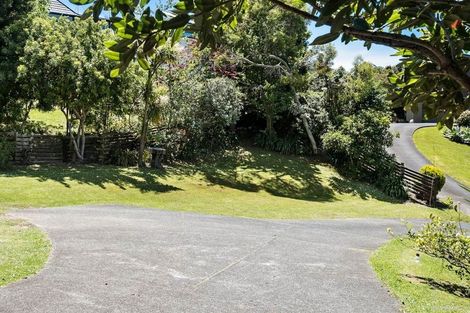 Photo of property in 37 Wyoming Avenue, Murrays Bay, Auckland, 0630