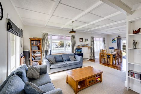 Photo of property in 1213 Caroline Road, Mayfair, Hastings, 4122