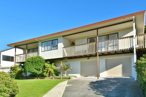 Photo of property in 17 Polkinghorne Drive, Manly, Whangaparaoa, 0930