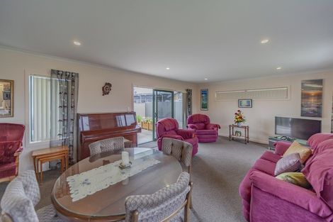 Photo of property in 7 Gregory Grove, Clive, 4102