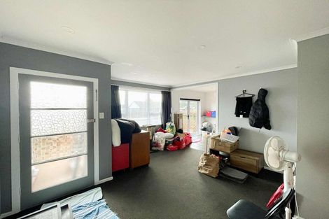 Photo of property in 12 Karaka Street, Merrilands, New Plymouth, 4312