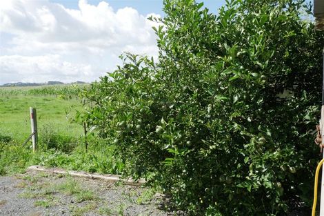 Photo of property in 27 Matarau Road, Awanui, 0483