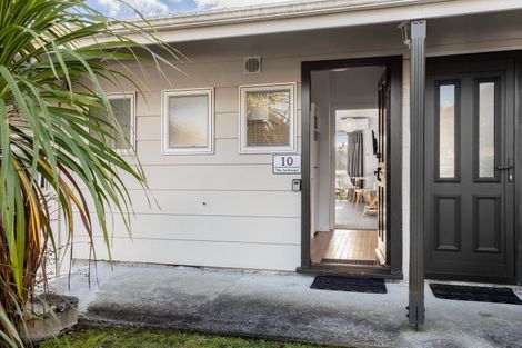 Photo of property in 4k Rutland Street, Picton, 7220