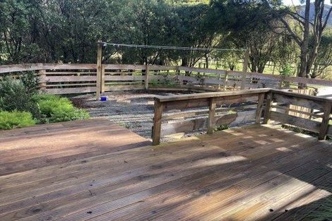 Photo of property in 1/1100a Coast Road, Wainuiomata Coast, Lower Hutt, 5373