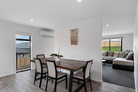 Photo of property in 8 Anglers Way, Omokoroa, 3114