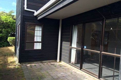 Photo of property in 6 Ellwood Place, Churton Park, Wellington, 6037