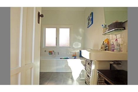 Photo of property in 30 Kitchener Road, Sandringham, Auckland, 1025