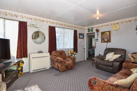 Photo of property in 237a High Street North, Carterton, 5713