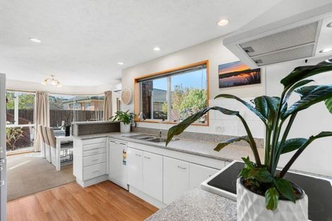 Photo of property in 1/9a Chilcombe Street, Ilam, Christchurch, 8041