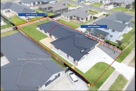 Photo of property in 15 Walter Ruddock Avenue, Kumeu, 0810