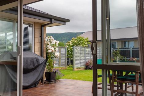 Photo of property in 7 Eric Batchelor Place, Waimate, 7924