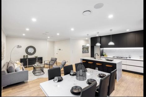 Photo of property in 15 Walter Ruddock Avenue, Kumeu, 0810