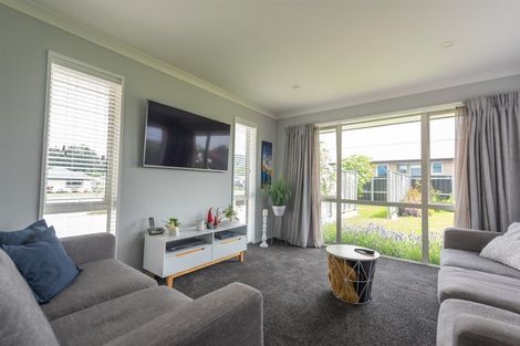 Photo of property in 7 Eric Batchelor Place, Waimate, 7924