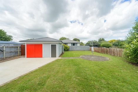 Photo of property in 9 Bull Street, Bulls, 4818