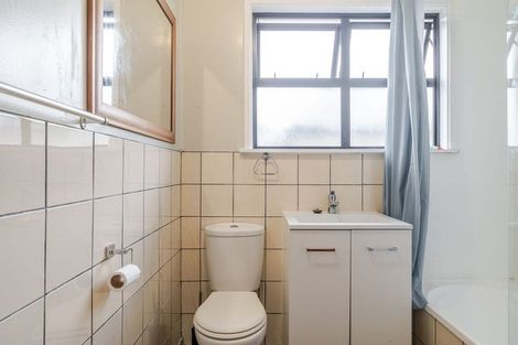 Photo of property in 40 Andrew Avenue, Roslyn, Palmerston North, 4414