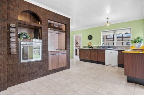 Photo of property in 12 Armstrong Avenue, Carterton, 5713