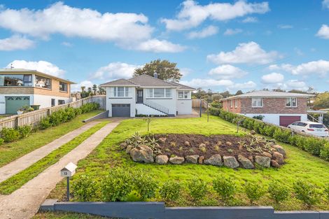 Photo of property in 13 Orchard Rise, Rosehill, Papakura, 2113