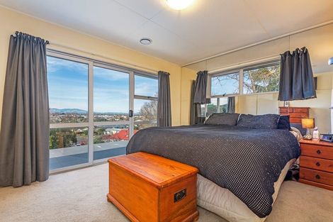 Photo of property in 16 Dalzien Place, Feilding, 4702