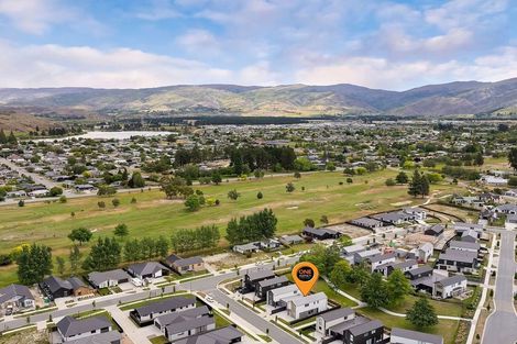 Photo of property in 28 Woods Crescent, Cromwell, 9310