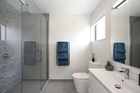 Photo of property in 2 Loch Tanna Way, Broomfield, Christchurch, 8042