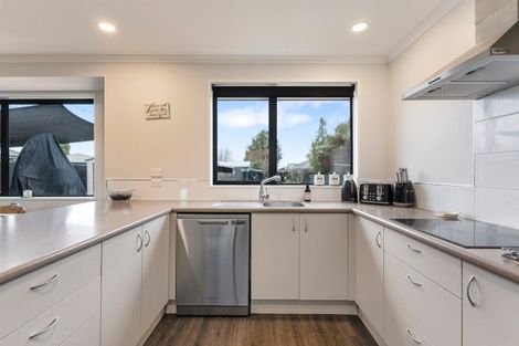 Photo of property in 3 Stanwood Grove, Darfield, 7510