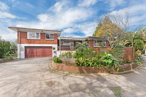 Photo of property in 6 Youngs Road, Papakura, 2110