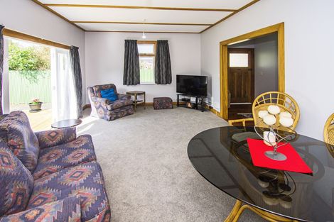 Photo of property in 18 Cambridge Terrace, Masterton, 5810