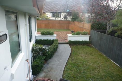 Photo of property in 49 Cedar Drive, Kelvin Heights, Queenstown, 9300