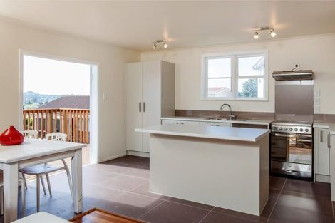 Photo of property in 64 Ernie Pinches Street, Wesley, Auckland, 1041