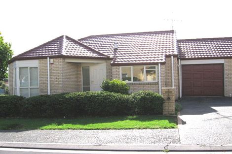 Photo of property in 2 Dunbarton Drive, Ranui, Auckland, 0612